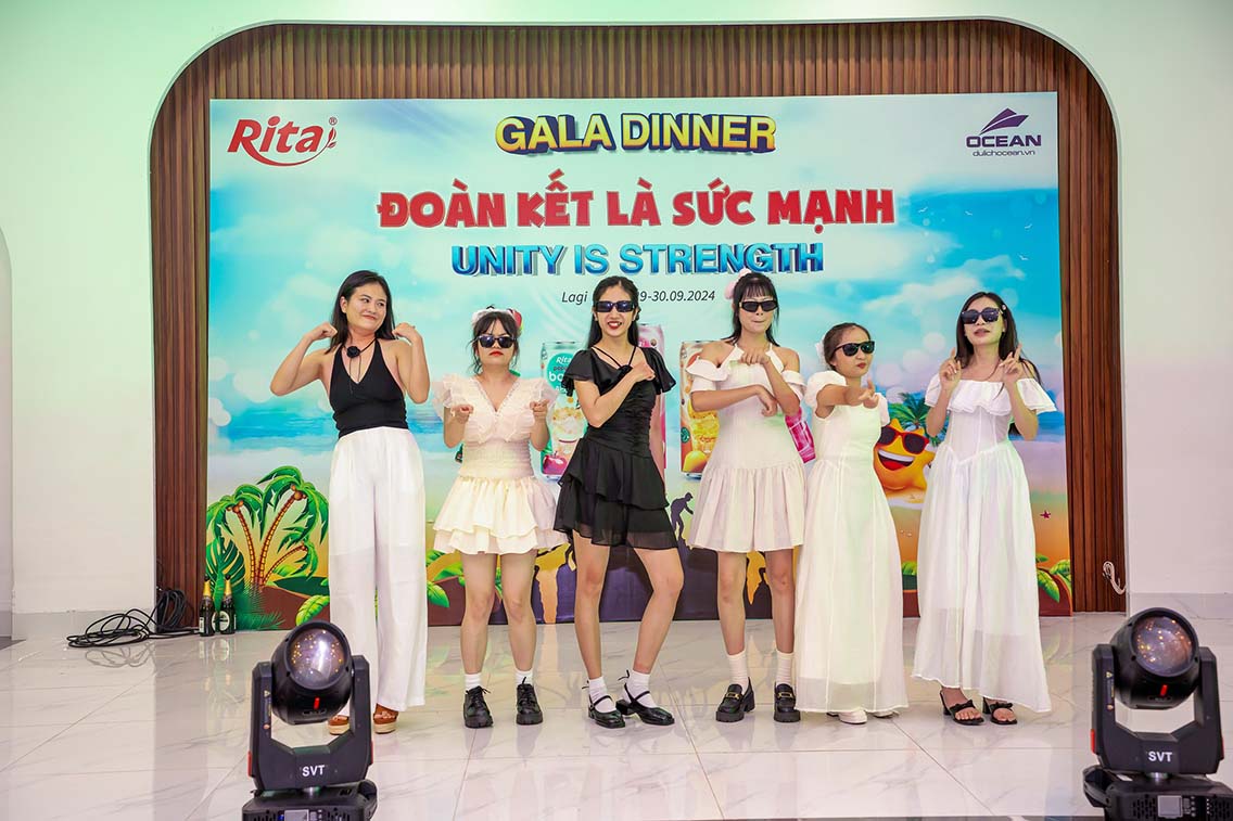 a performance by Ritas staff